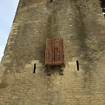Tour Sarrazine De 4*