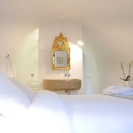 Tour Sarrazine De Bed and breakfast