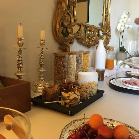 Tour Sarrazine De Bed and breakfast