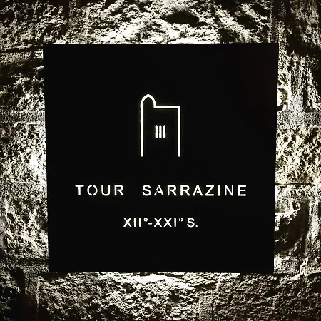 Tour Sarrazine De Bed and breakfast Montaren-et-Saint-Médiers