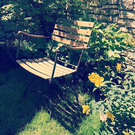 Tour Sarrazine De Bed and breakfast 4*