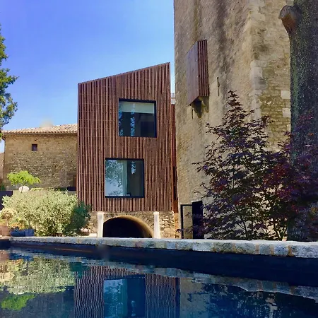 Tour Sarrazine De Bed & Breakfast 4*