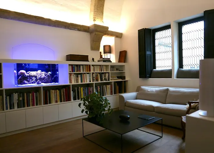 Tour Sarrazine De Couette-café 4*
